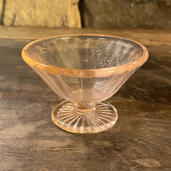 18 Piece Mosser Glass Pink Depression Glass Child’s Jennifer Set, 3 & 14 - Picture 6 of 16